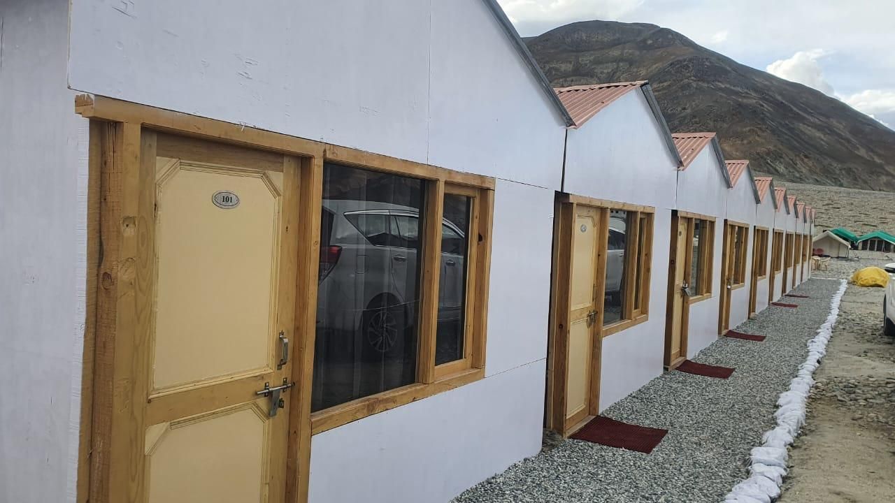 Pangong Ecolodge
