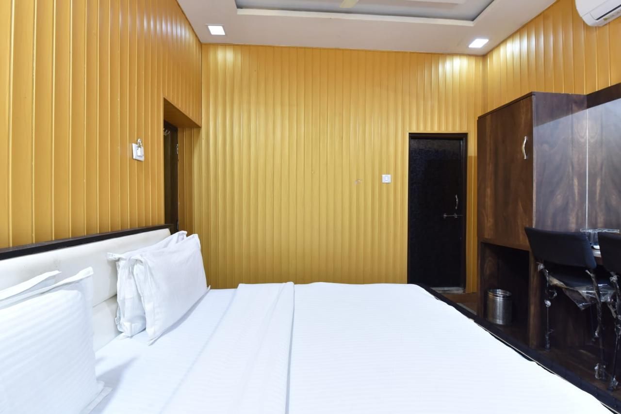 Room with 1 double bed