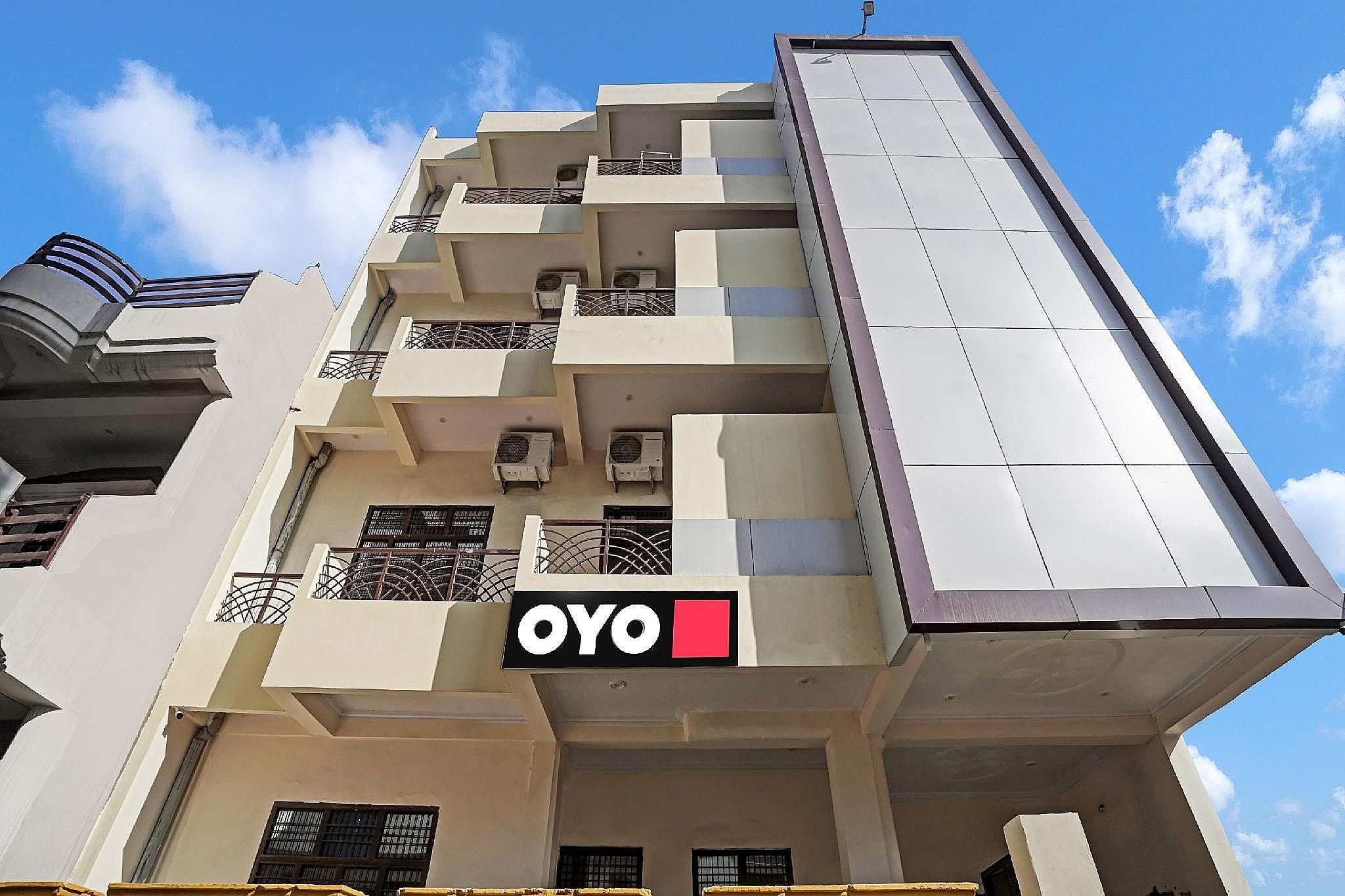 Super OYO Hotel Fortune Suites