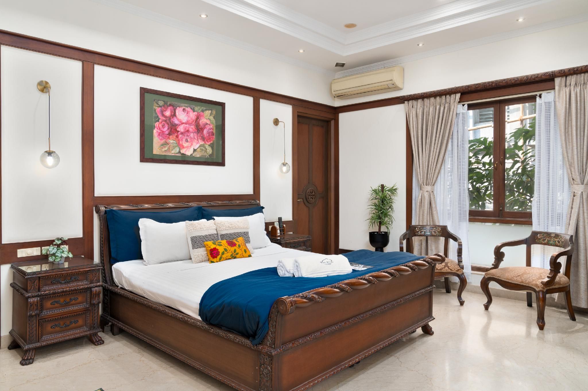 The Moira - Bed and Breakfast King Room 2