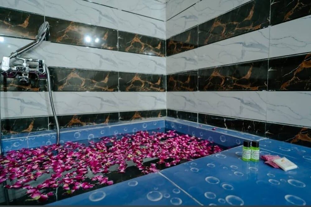 The Escape Luxury Desert Resort Classic Tent, Balcony, Desert View 5