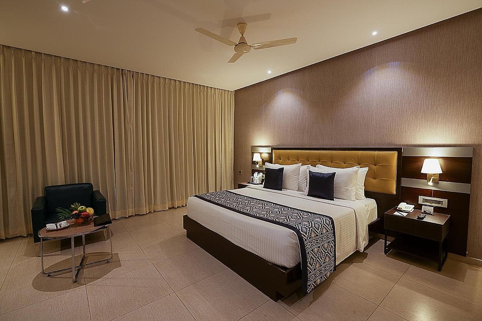 Grand Continent Malleshwaram A Sarovar Portico Affiliate Hotel Deluxe Double Room 2