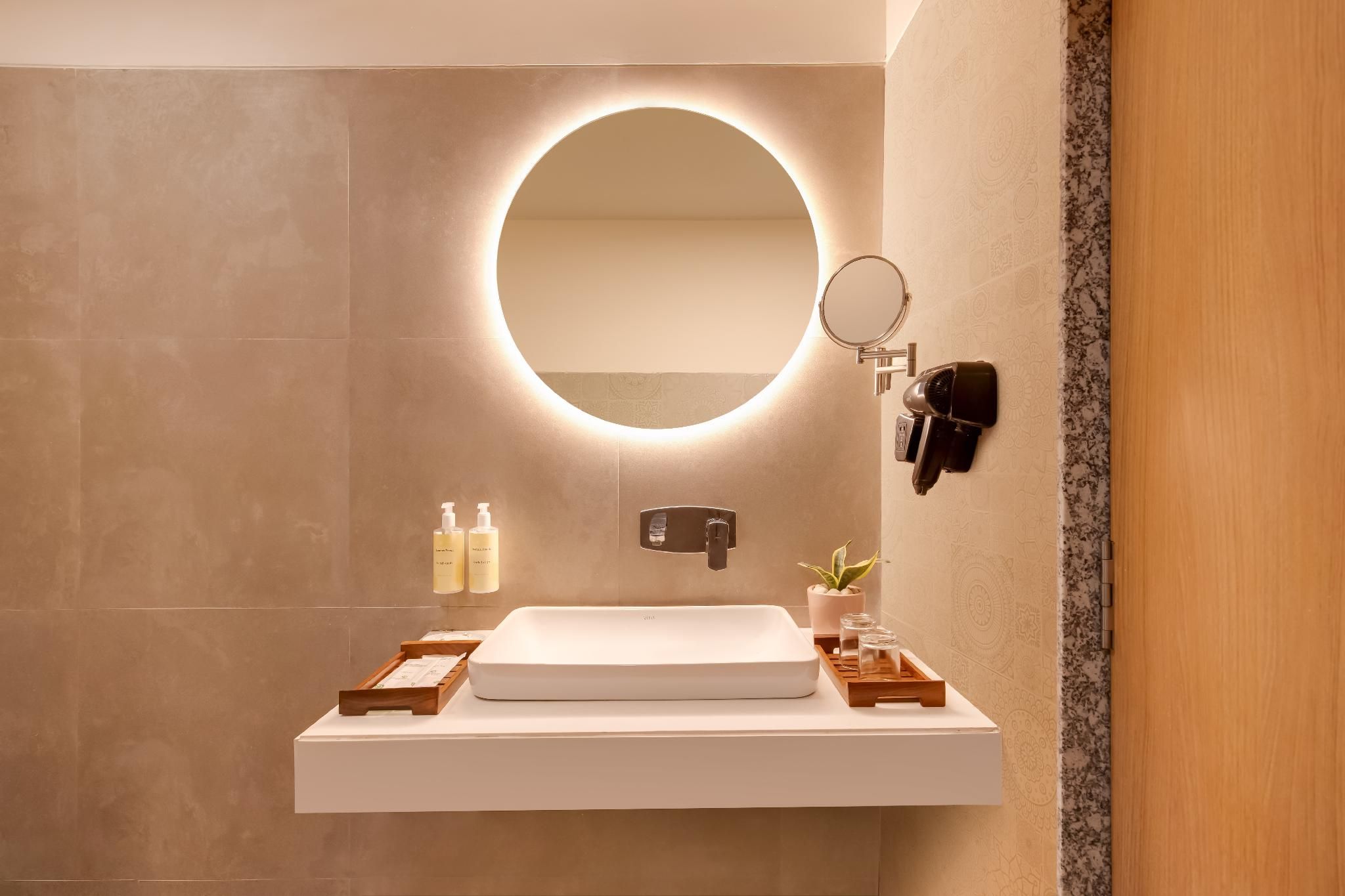 Lemon Tree Resort, Somnath Deluxe Twin Room with Balcony 2