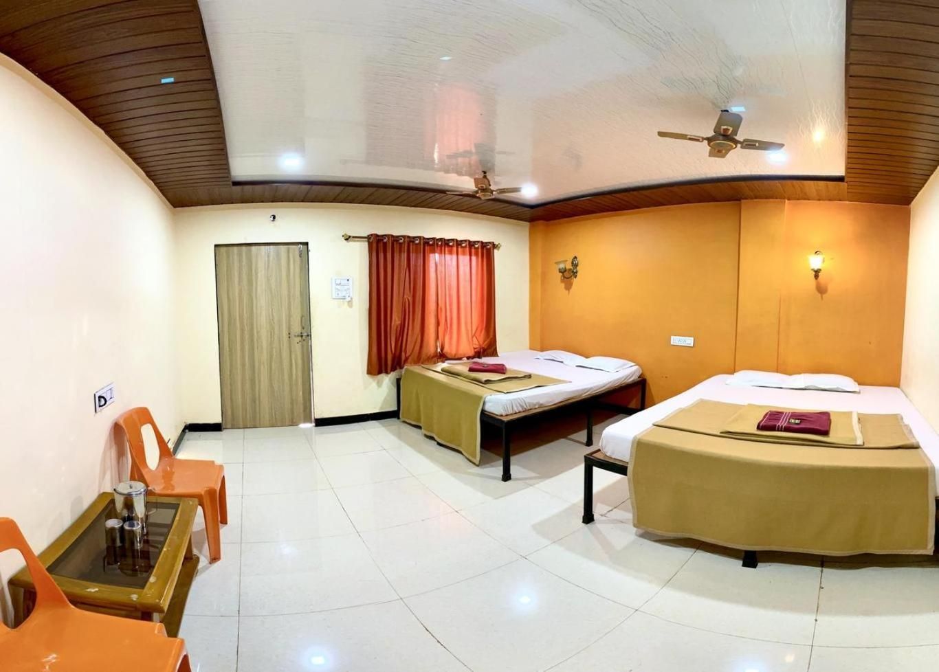 Lake View Quadruple Room
