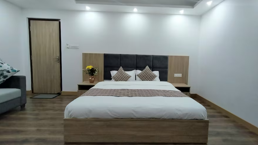 Shanol Residency Deluxe doluble room 2