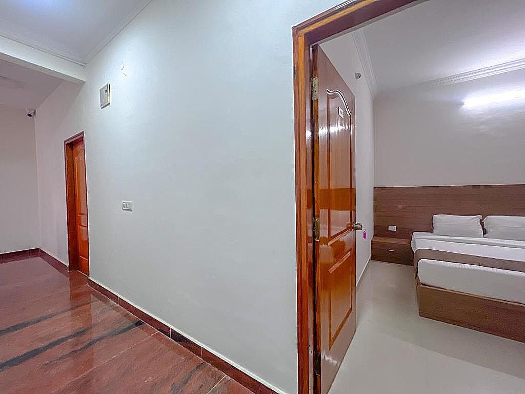 Deluxe Room with Balcony