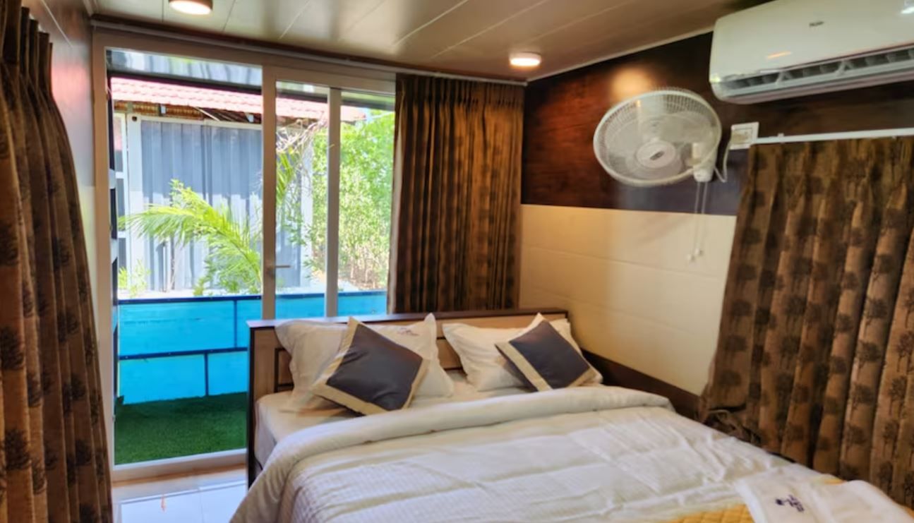 Deluxe Cottage