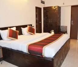 Super Deluxe AC Room