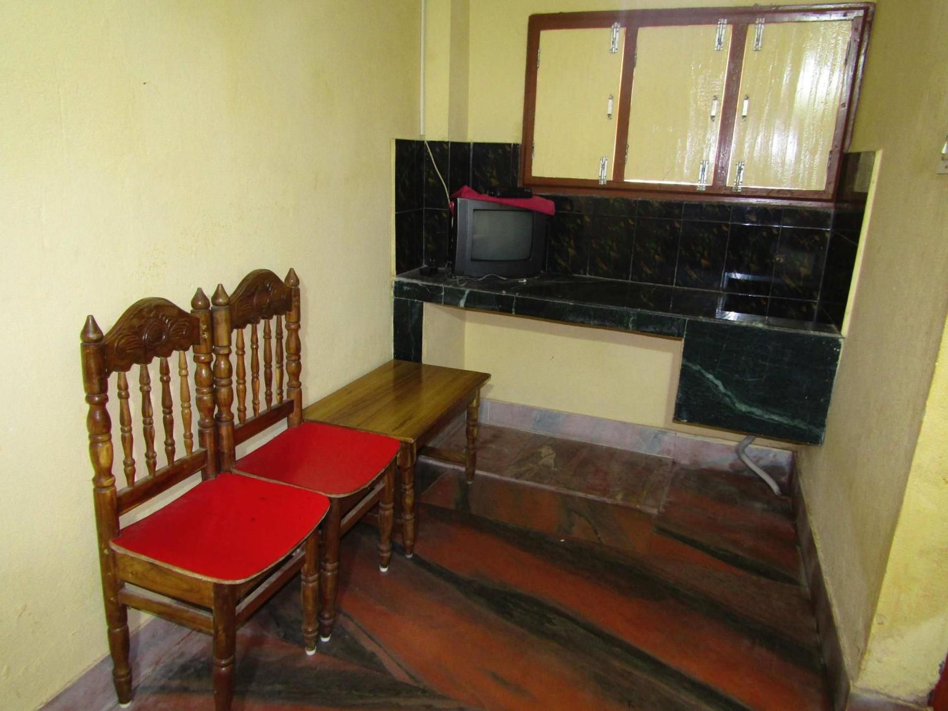 Goroomgo Adhya Inn Bhimtal