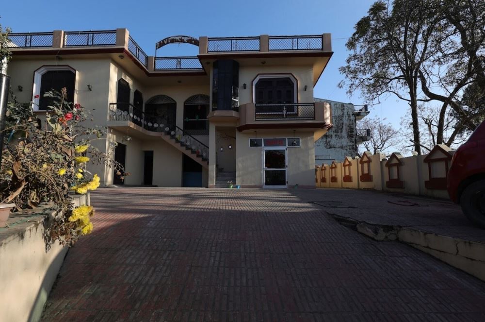 Goroomgo Adhya Inn Bhimtal