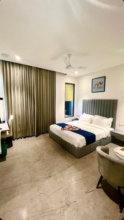 Hotel Carnival Standard Room 3