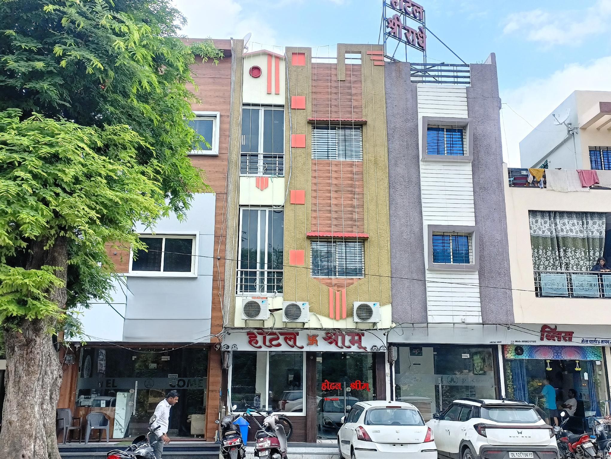 Hotel Shreem