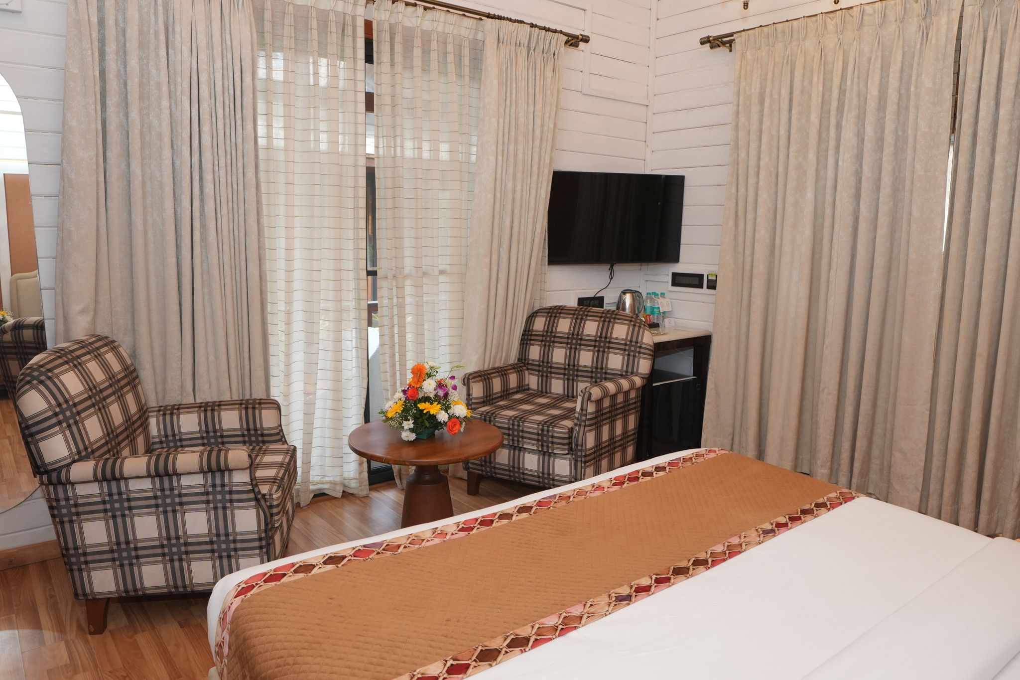 Premium Cottage with Balcony - 2 mins walk to Baga Beach