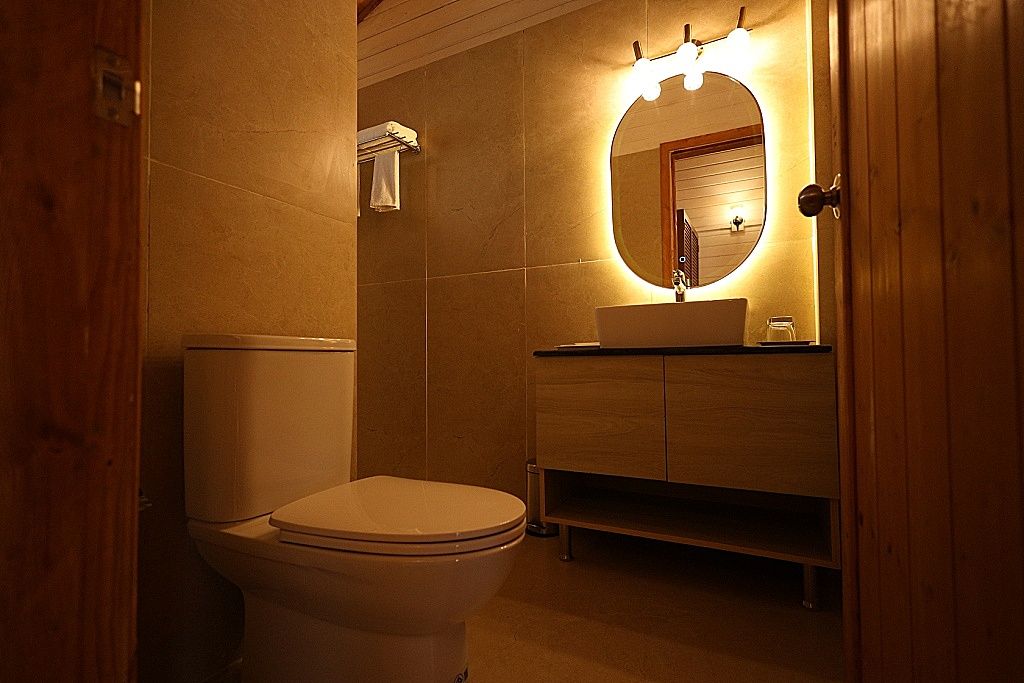 Foxoso Aaristo Baga Beach Resort Villa room with Balcony - 2 mins walk to Baga Beach 5