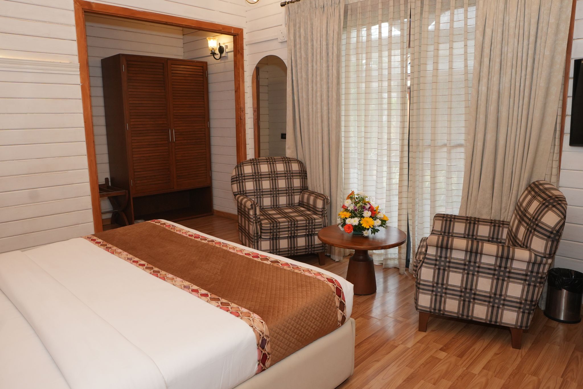 Premium Cottage with Balcony - 2 mins walk to Baga Beach