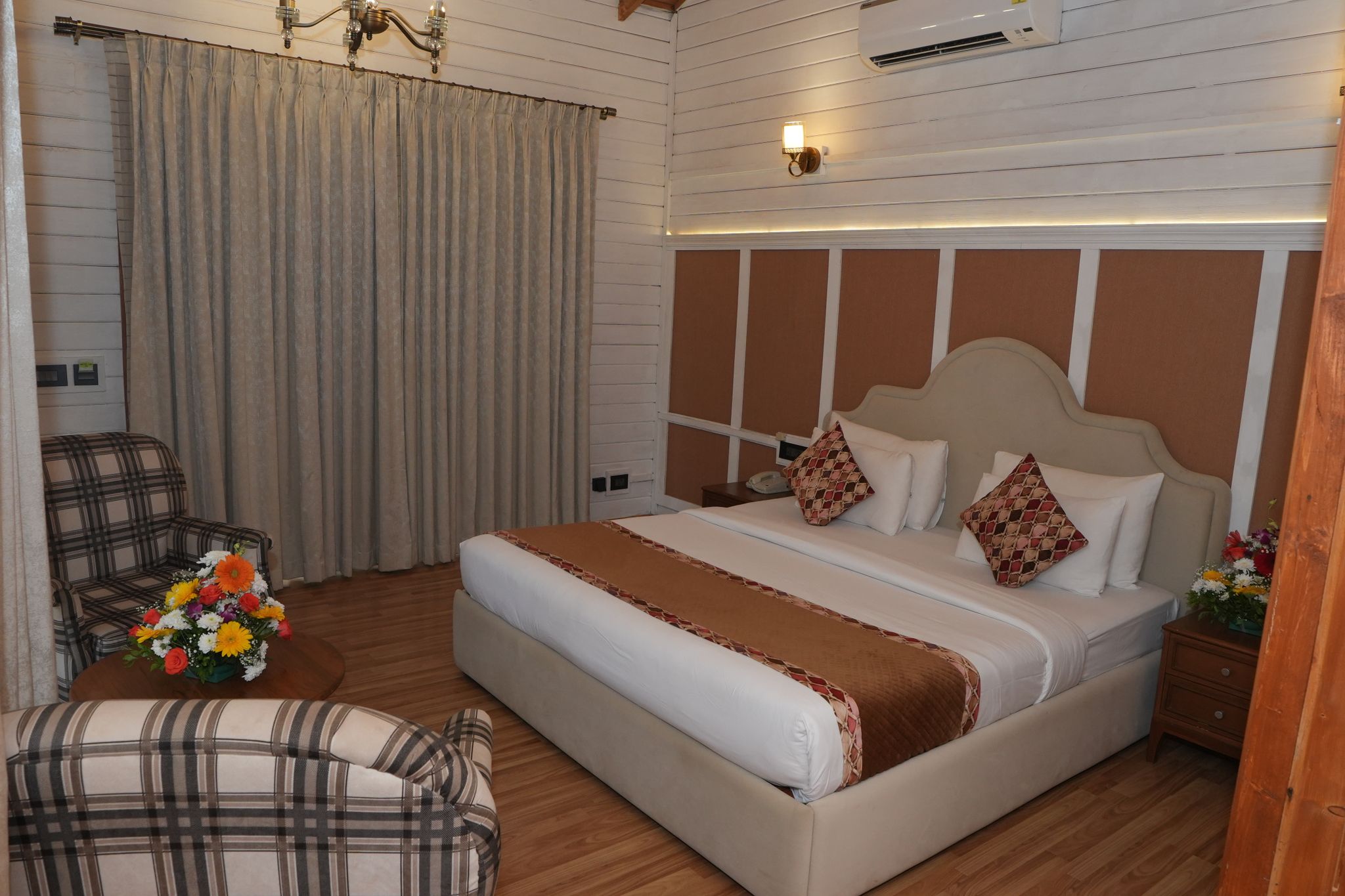 Premium Cottage with Balcony - 2 mins walk to Baga Beach