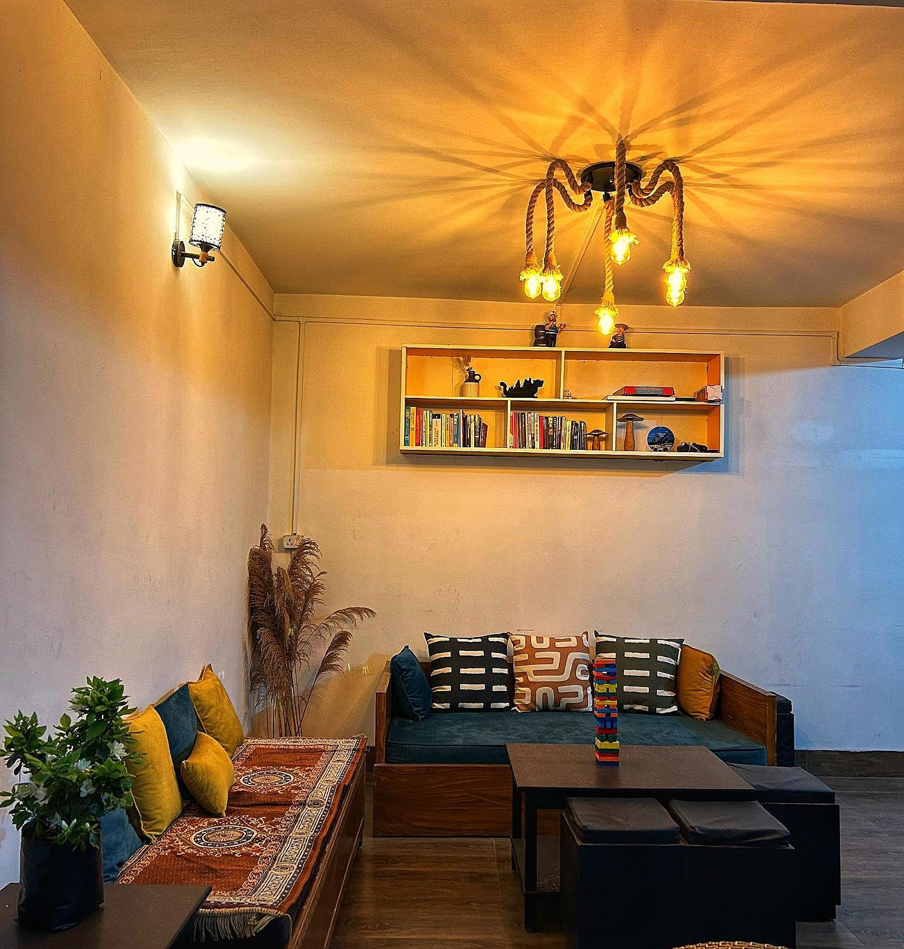 Shared lounge/TV area