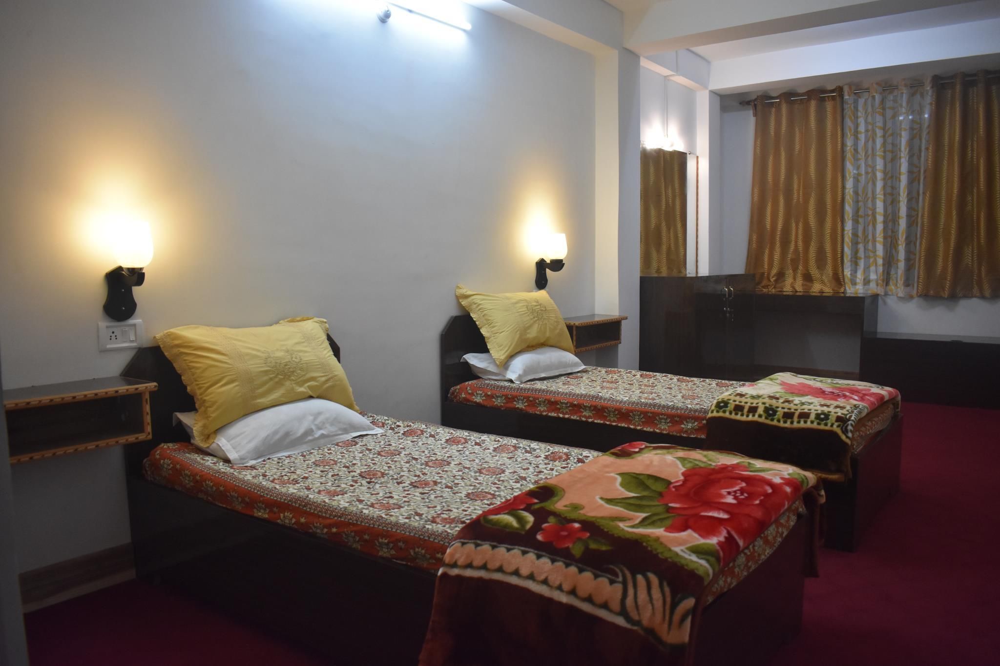 Double Room with Mountain View