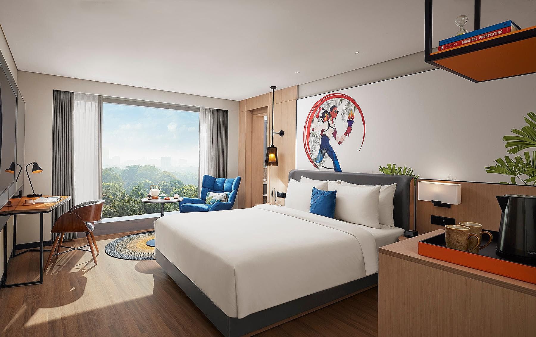 1 King Bed Deluxe