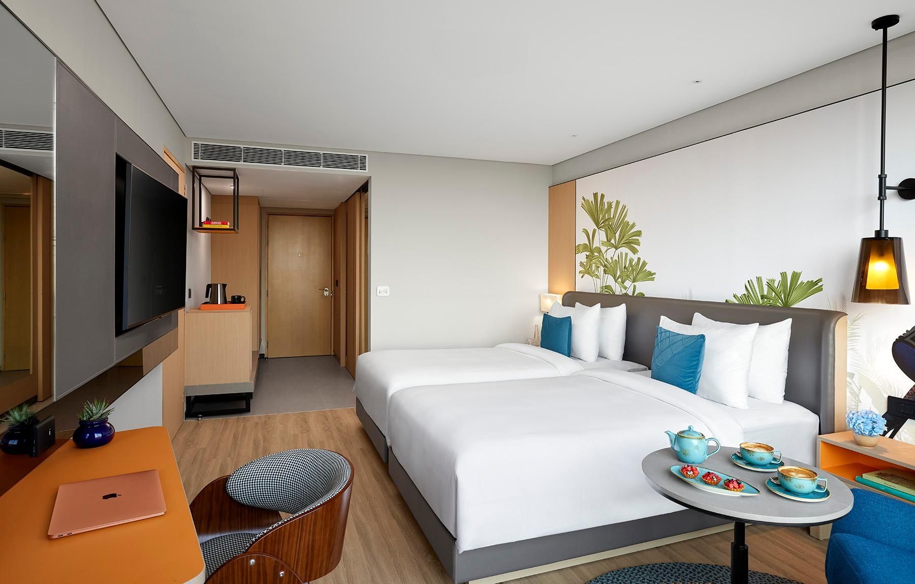 2 Twin Beds