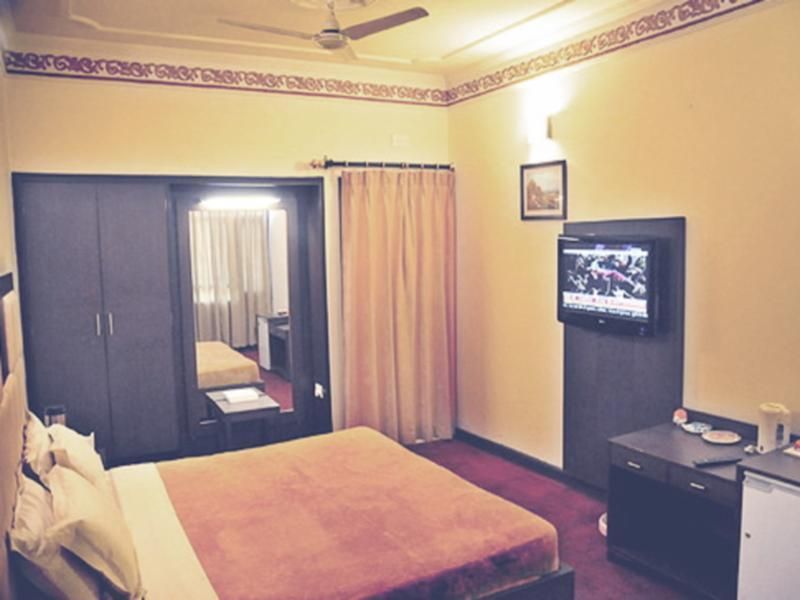 Suite Room