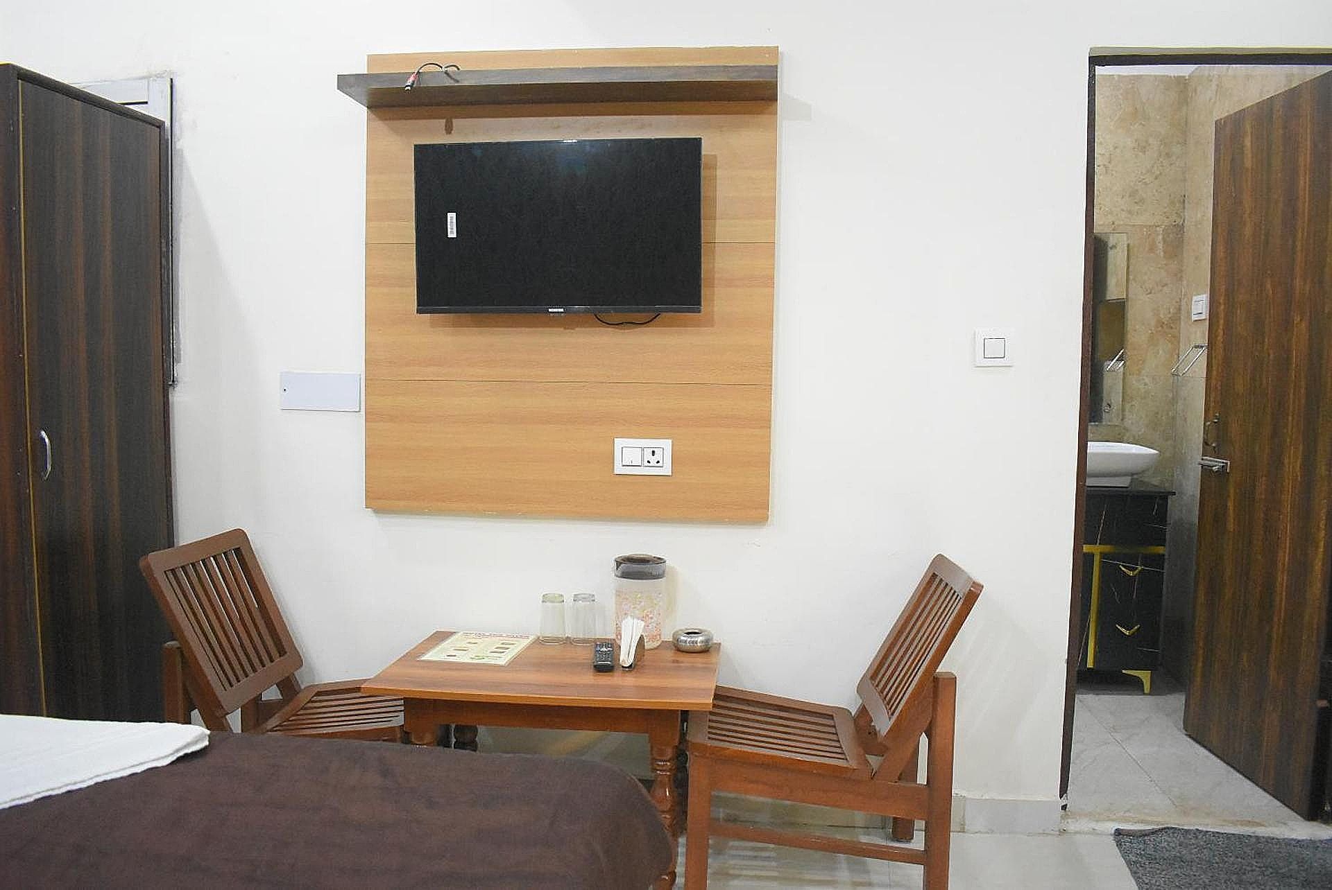 Hotel The Silver Super Deluxe Room 8