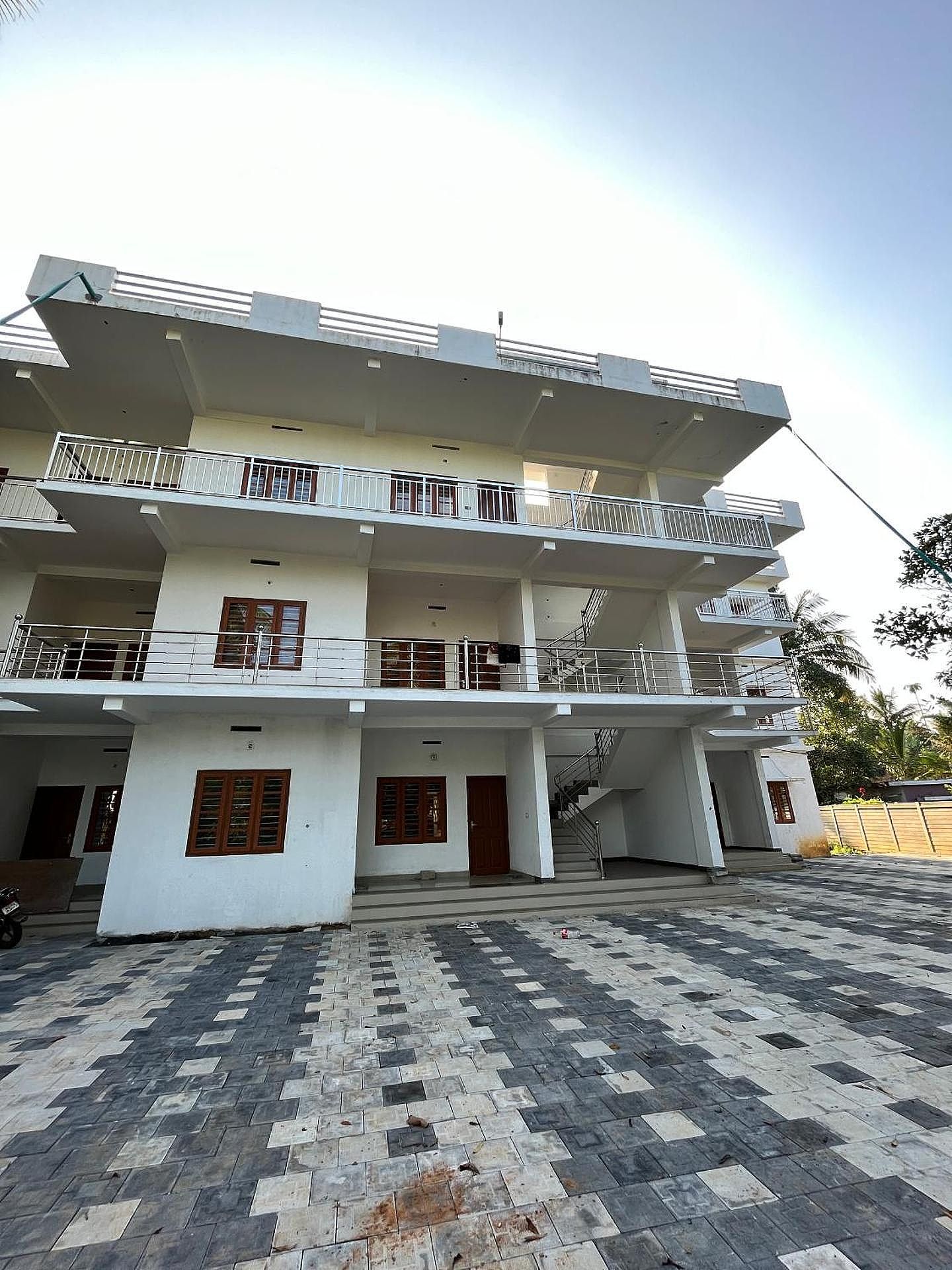 Biriyomz Residency