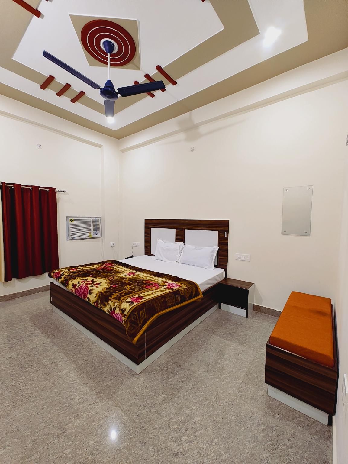 Shree Venktesh Nilayam 300 m From ram janam Bhumi Standard Air Conditioning Room 2
