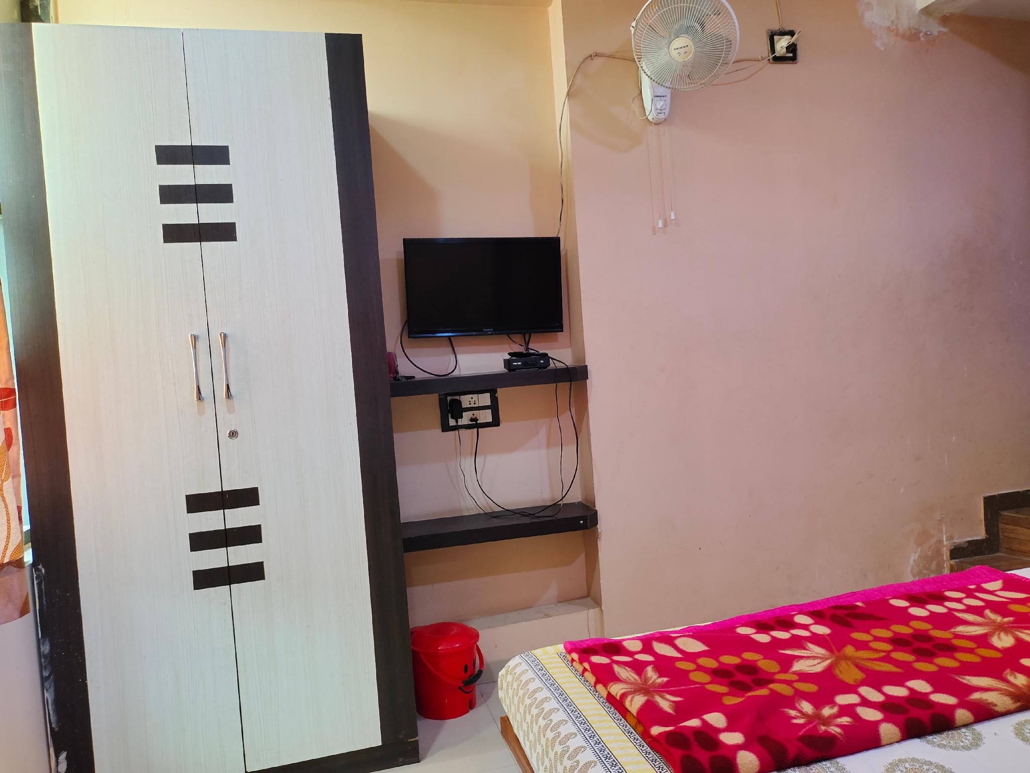 Hotel Sai Darshan Guest House Non - AC Standard Room 3
