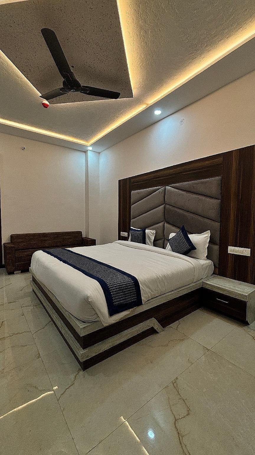 Super Deluxe Room