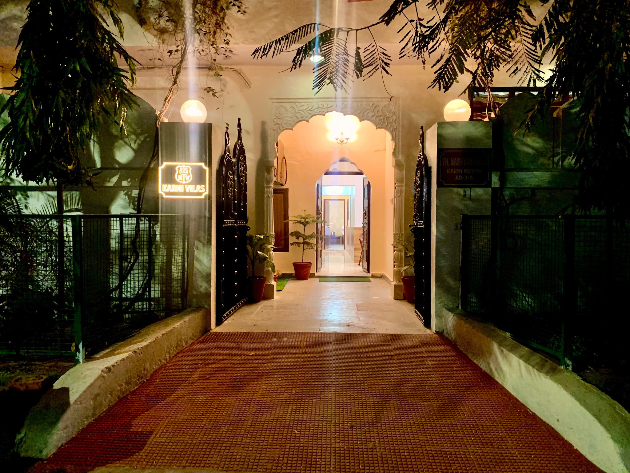Hotel Karni Vilas