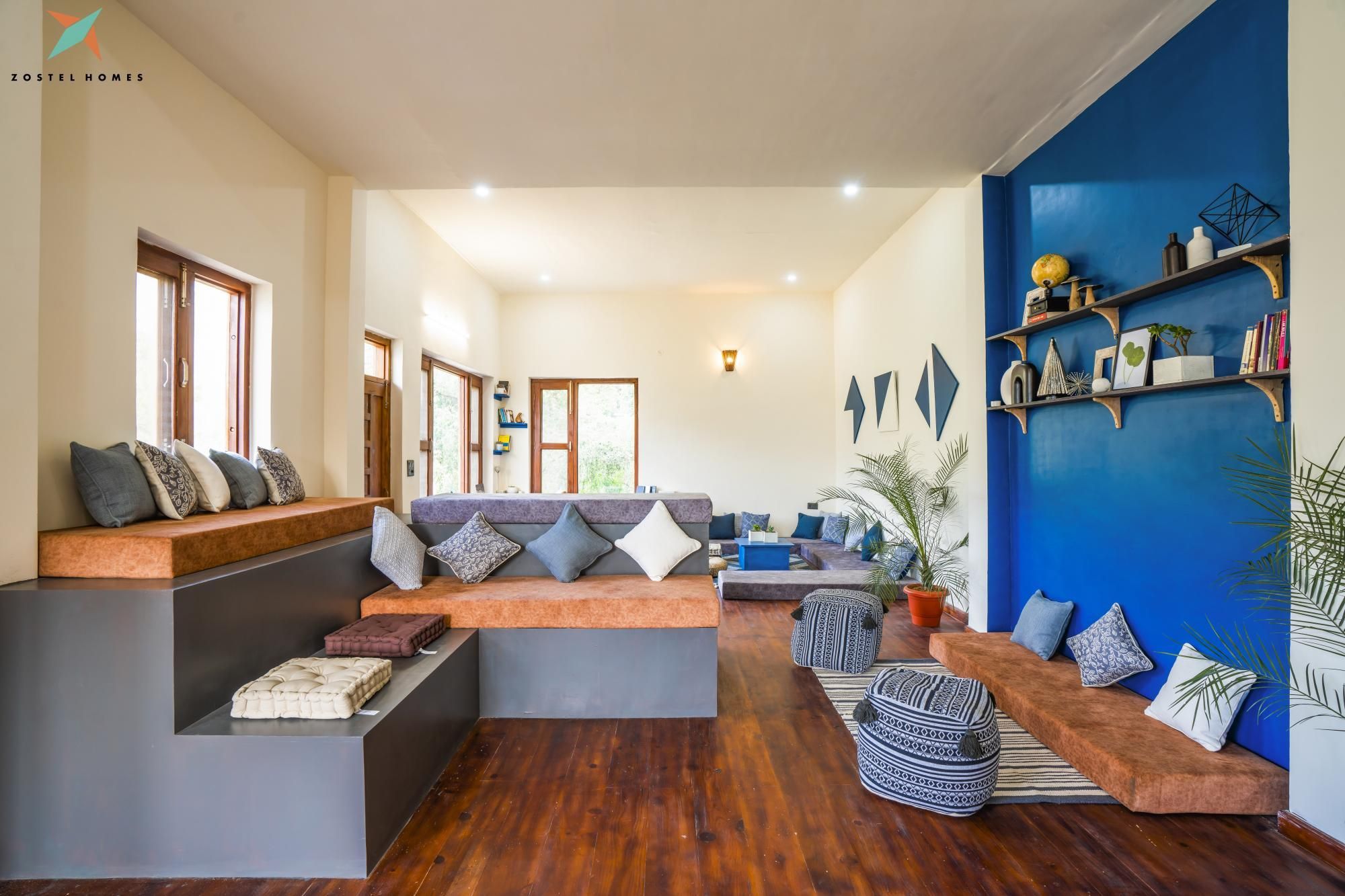 Shared lounge/TV area