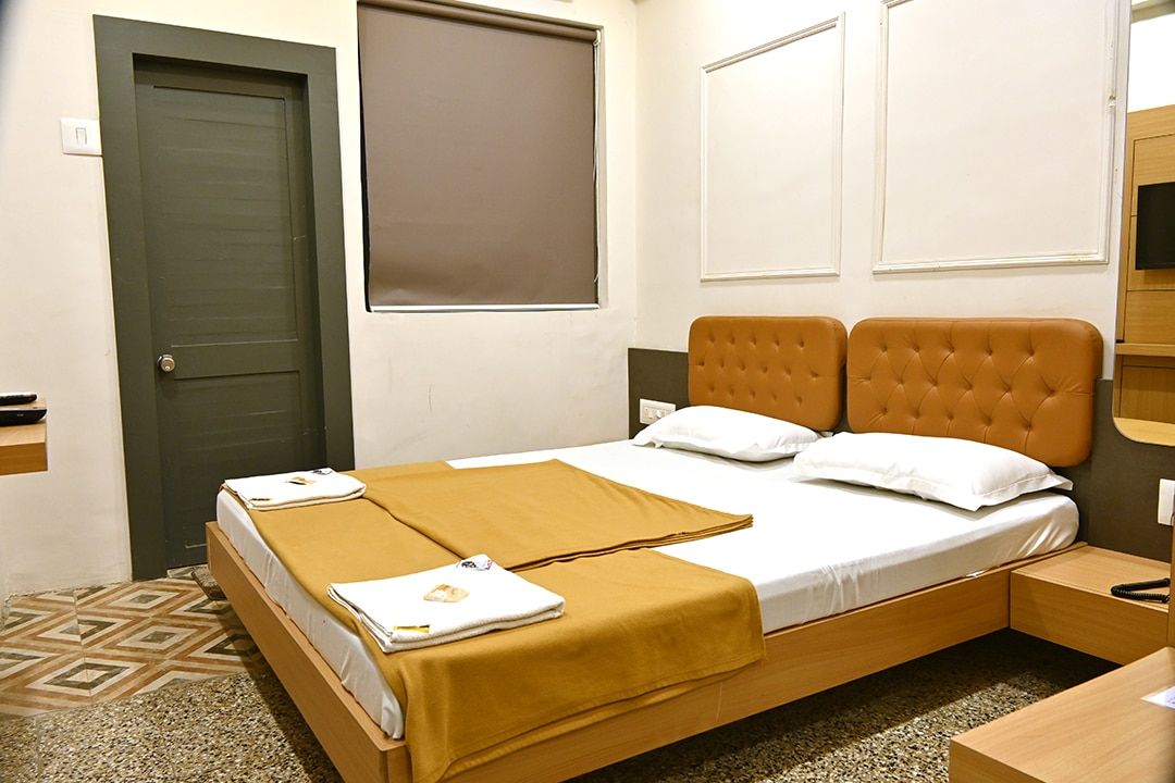 Prince Residency Club House Double Bed Executive Room