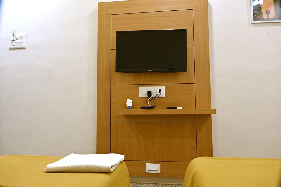 Twin Bed Premium Room