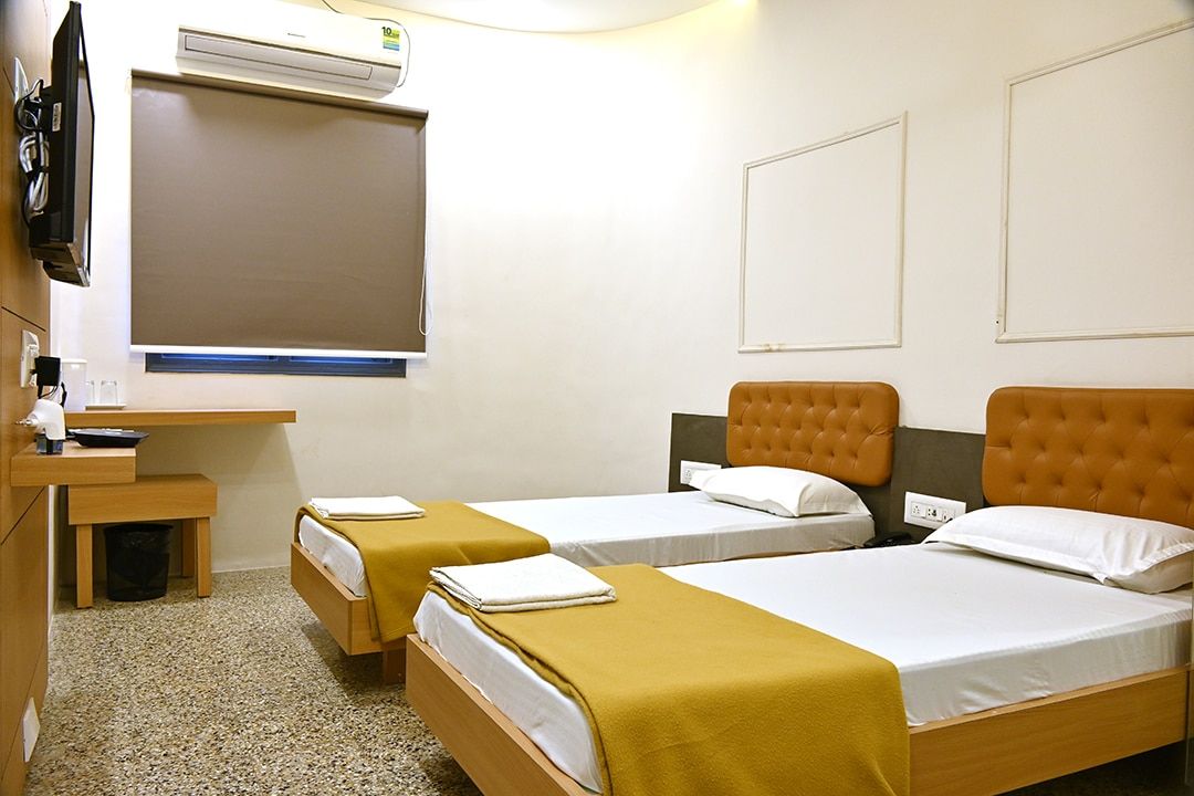 Twin Bed Premium Room