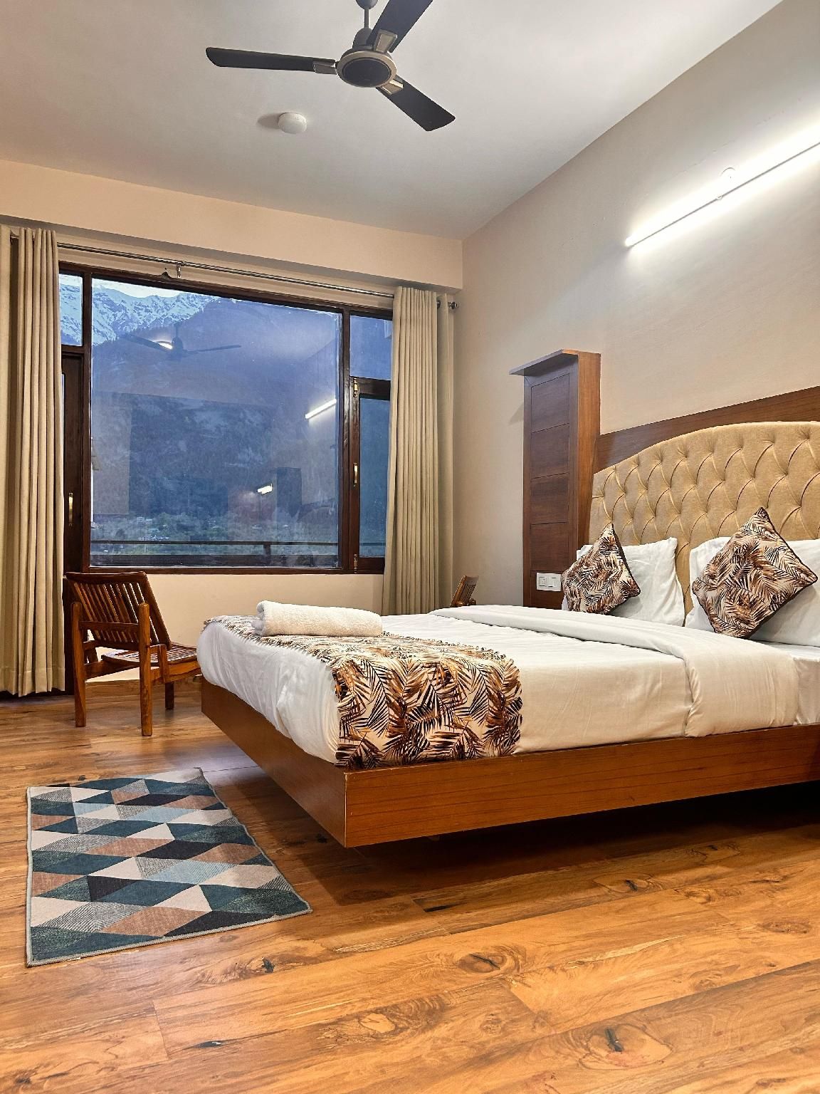 Executive Room
