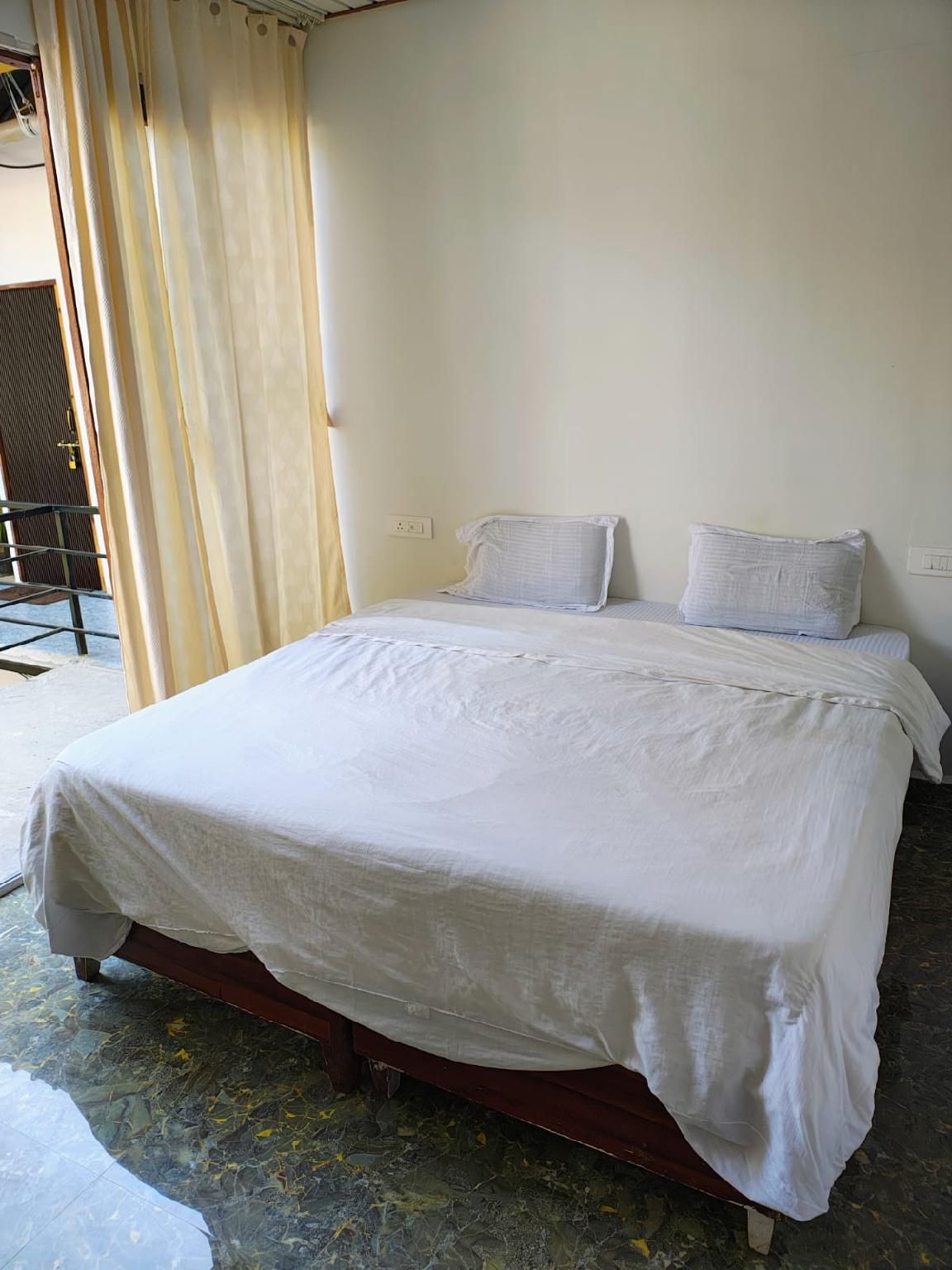 Vivaans Beach Resort Garden View Room