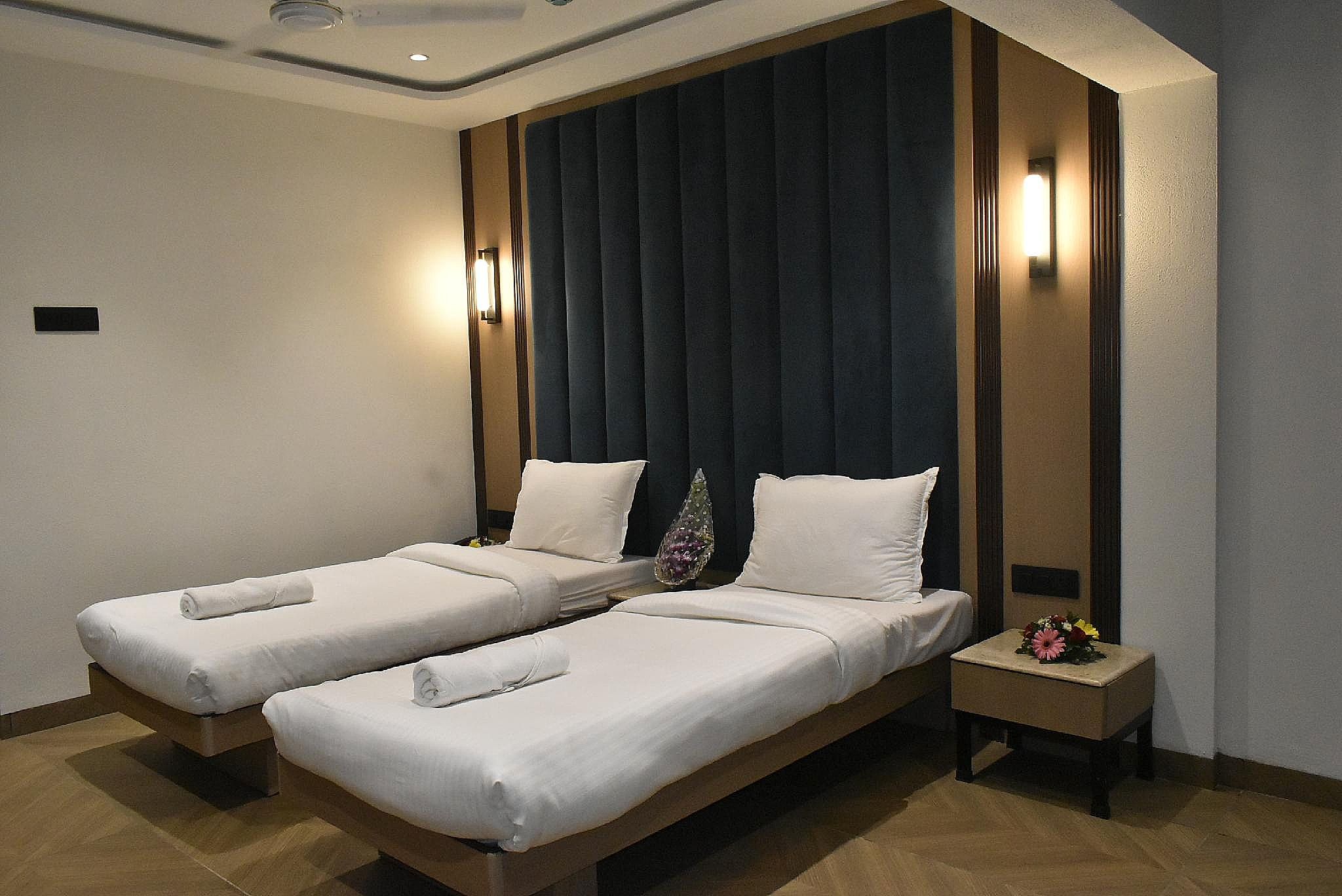 Premium Hollywood Twin Room