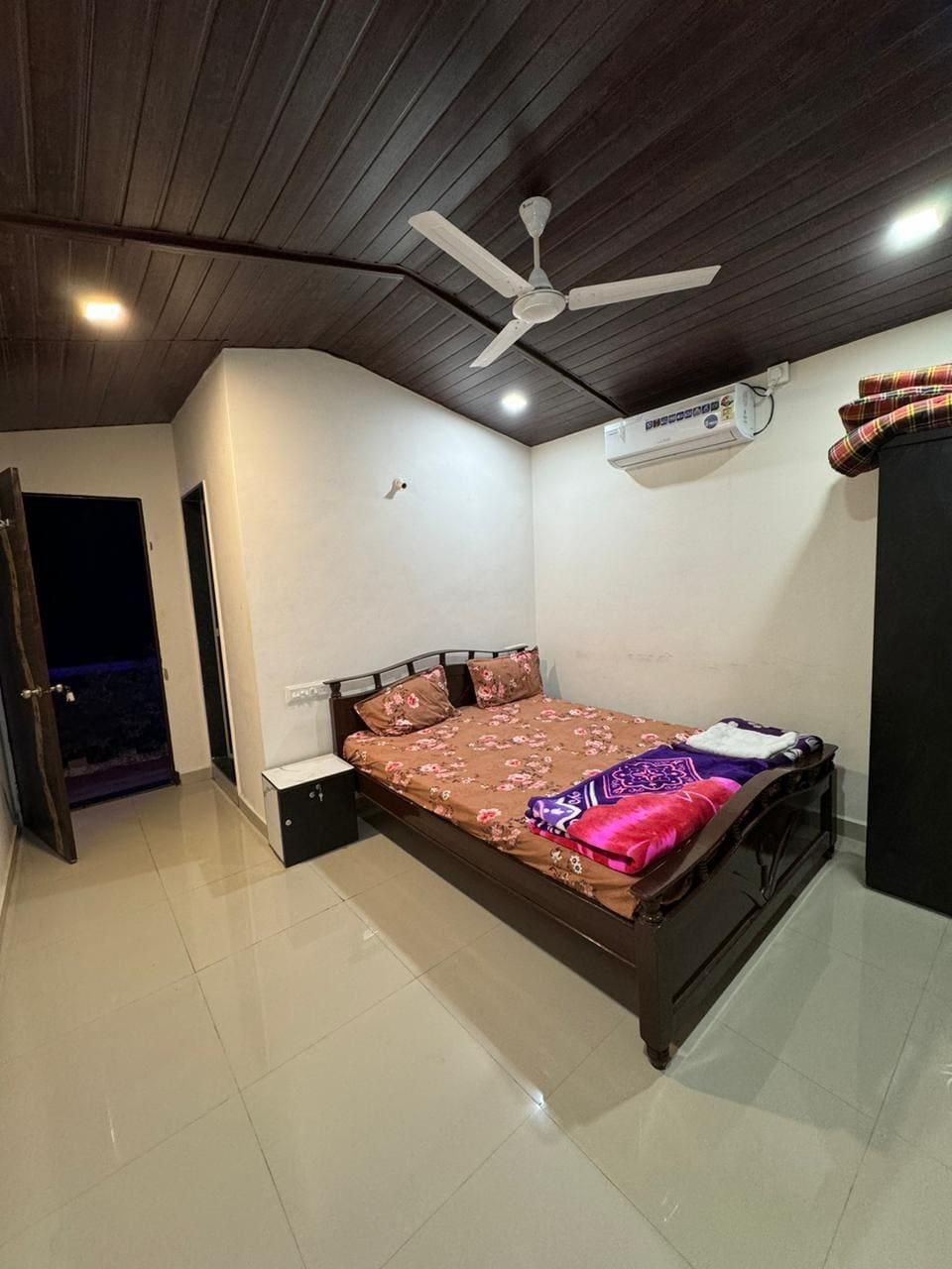 Cottage Room