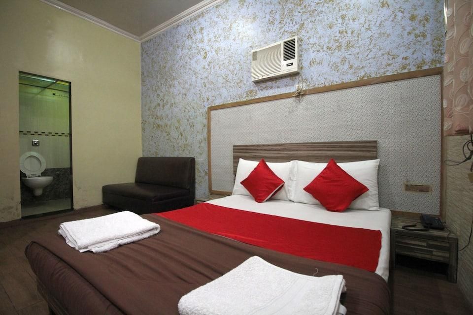 Hotel New India
