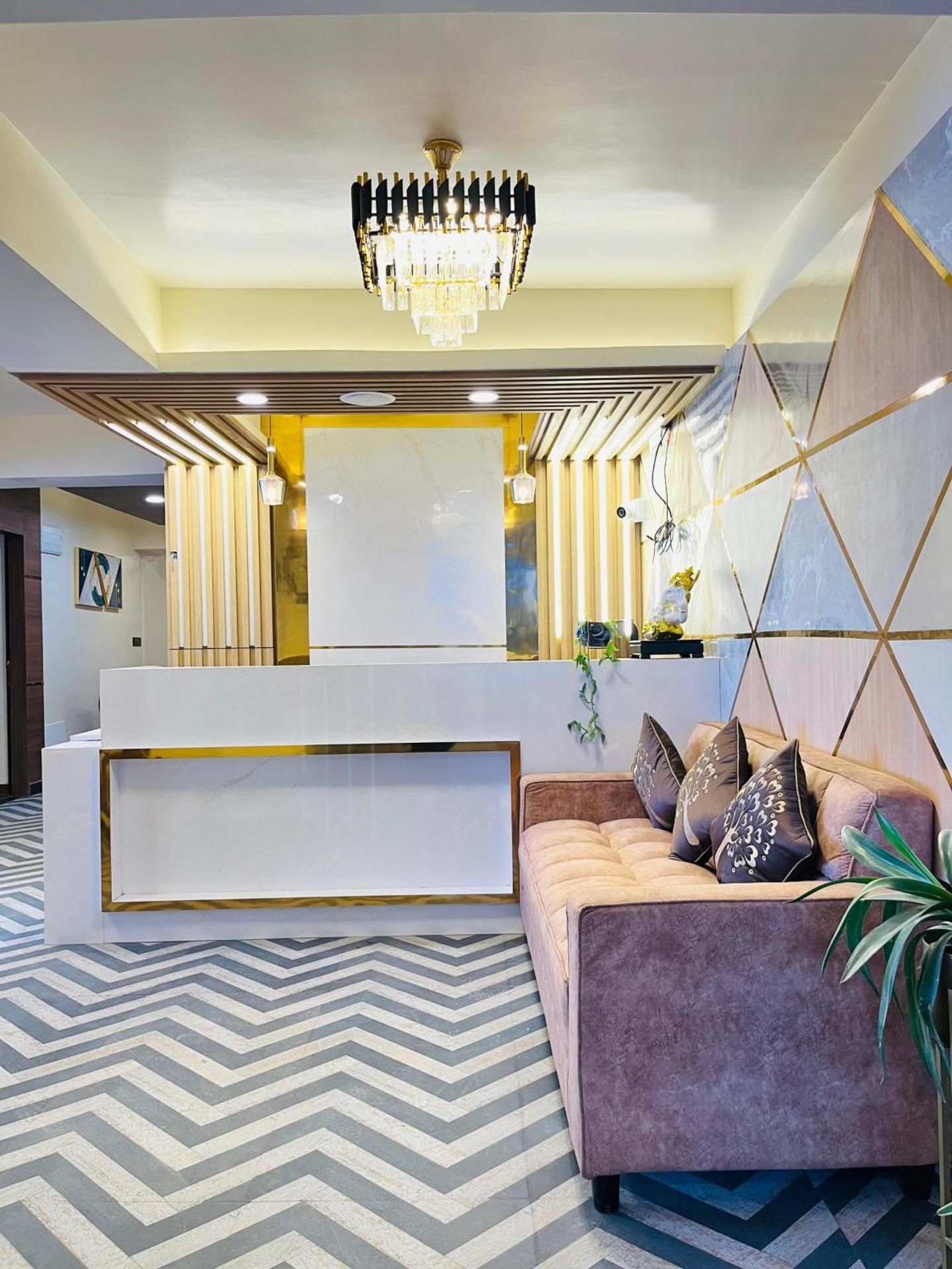 Goroomgo Broadway Boutique Mall Road Darjeeling