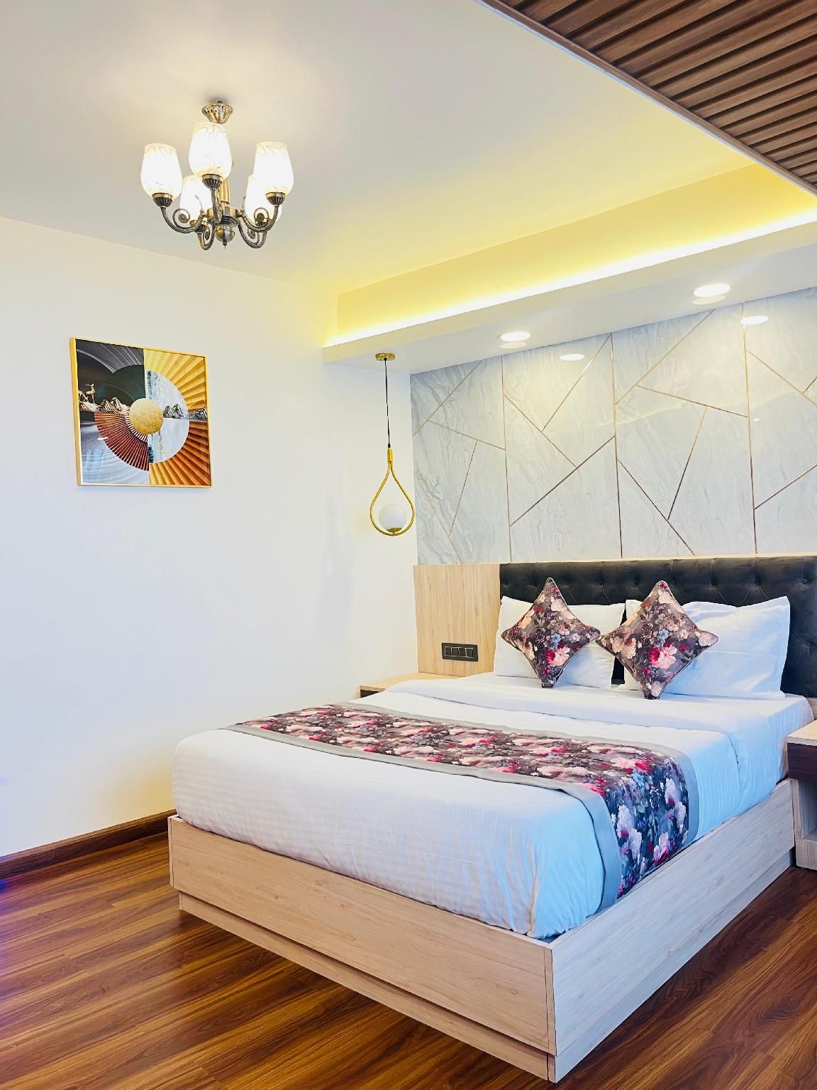 Deluxe Double Bedroom