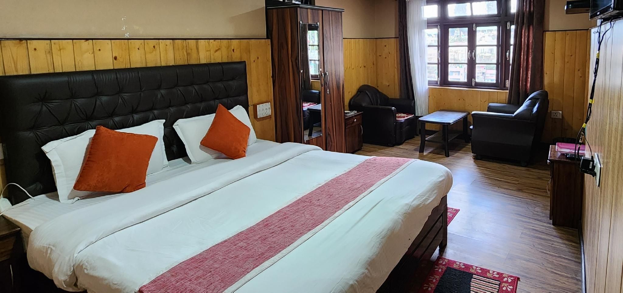 Deluxe Twin Room - Non-Smoking