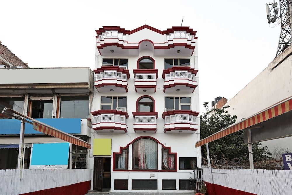 OYO 9916 Hotel Bhoomik Villas