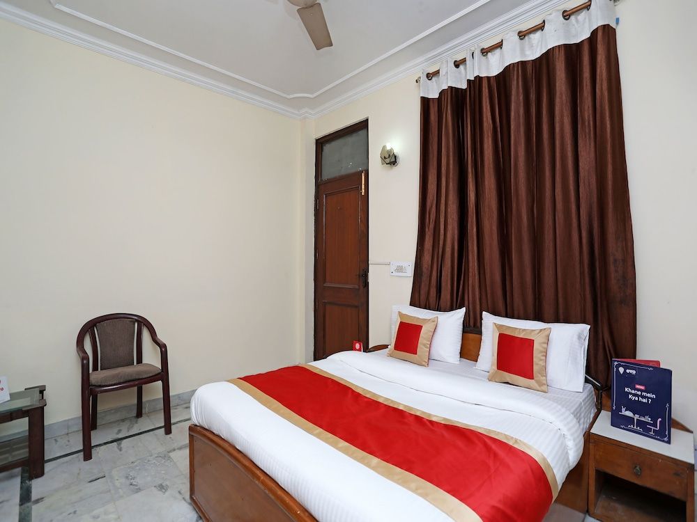OYO 9916 Hotel Bhoomik Villas Double or Twin Room 11