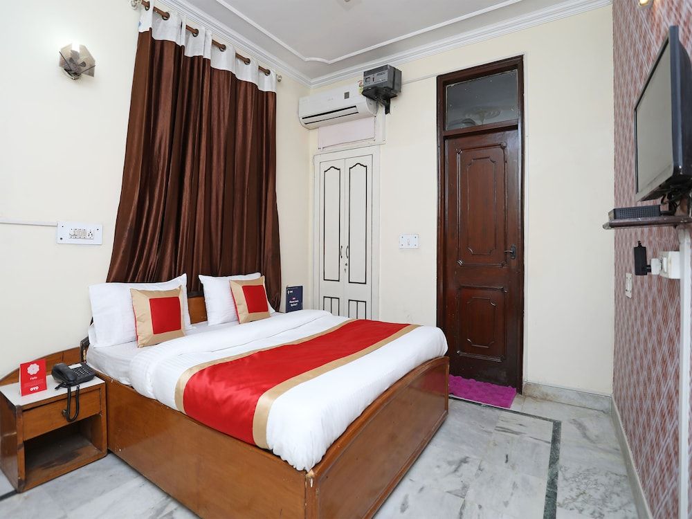 OYO 9916 Hotel Bhoomik Villas Double or Twin Room 12