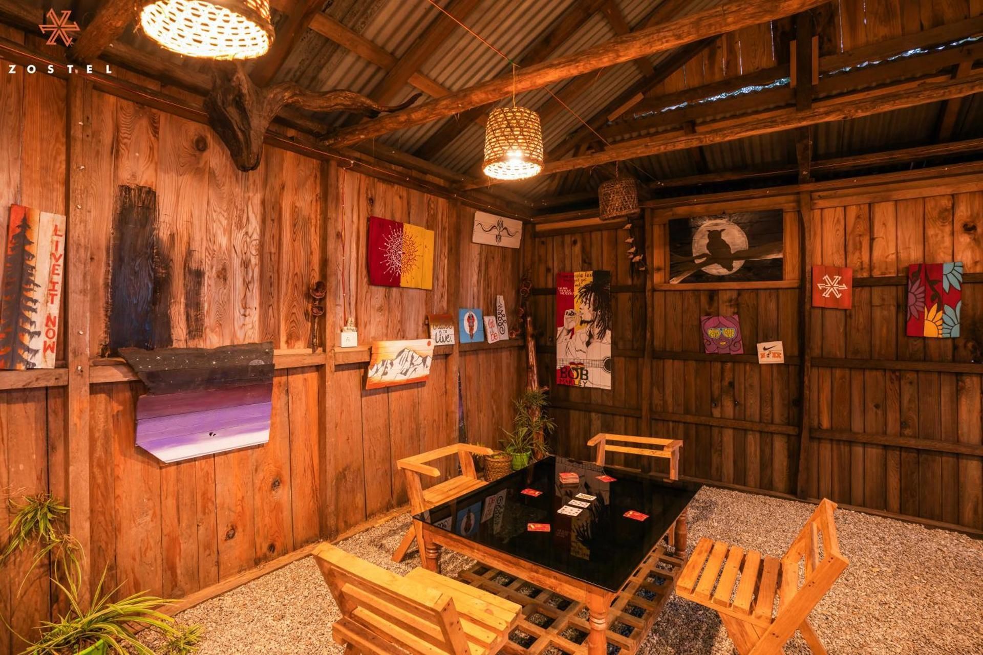 Shared lounge/TV area