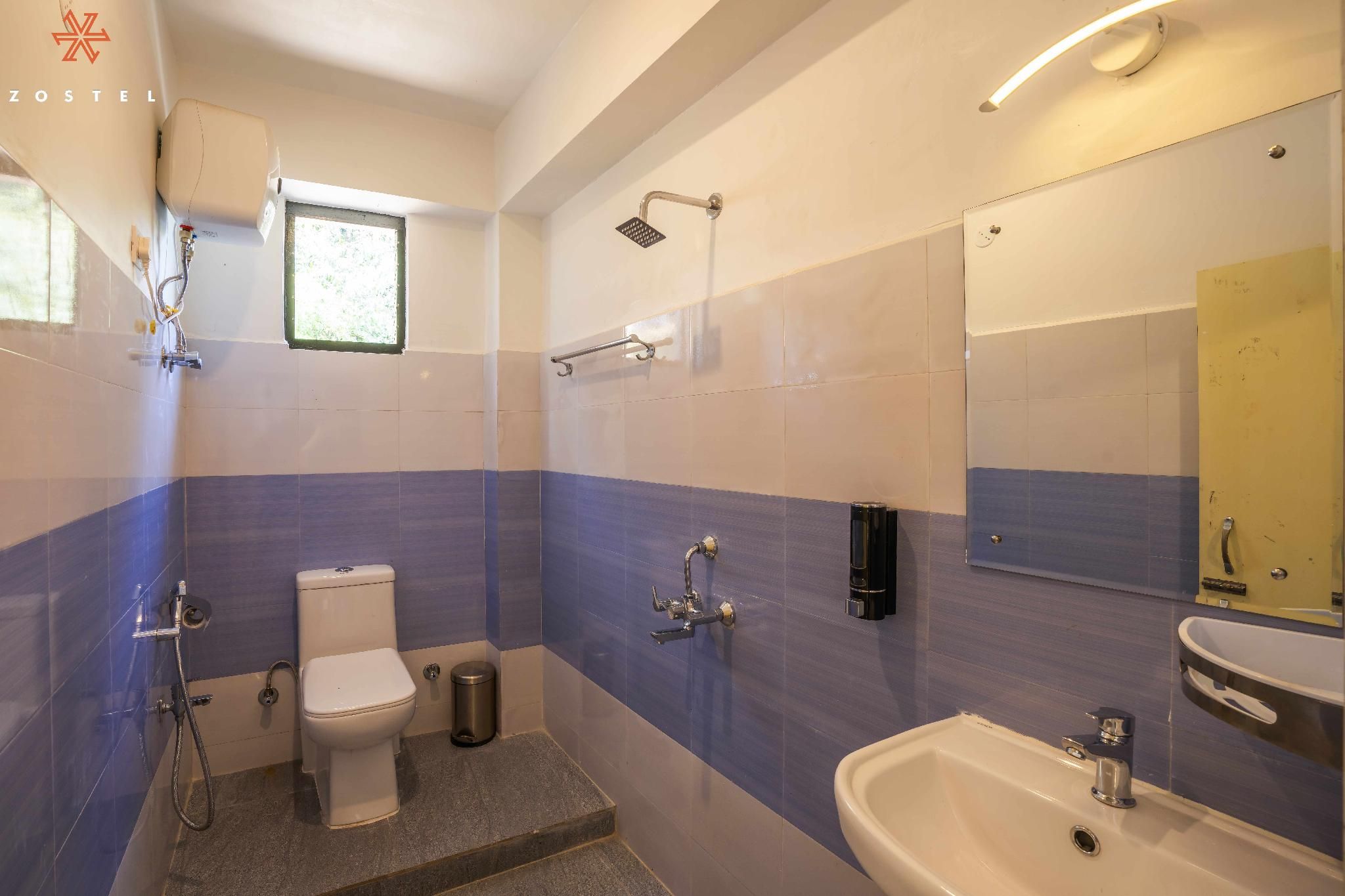 Zostel Rinchenpong (Pelling) 1 Person in 6-Bed Deluxe Dormitory - Mixed 3