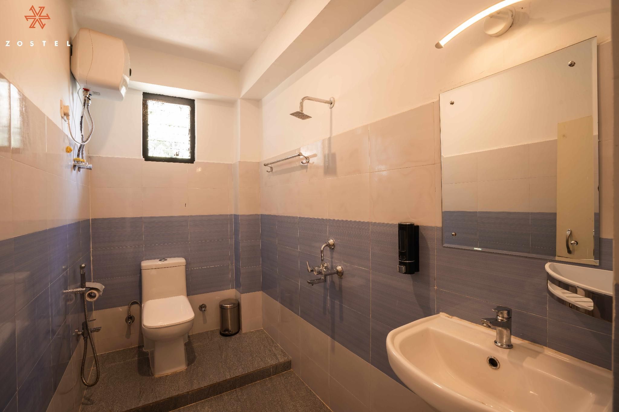 1 Person in 4-Bed Deluxe Dormitory - Female Only