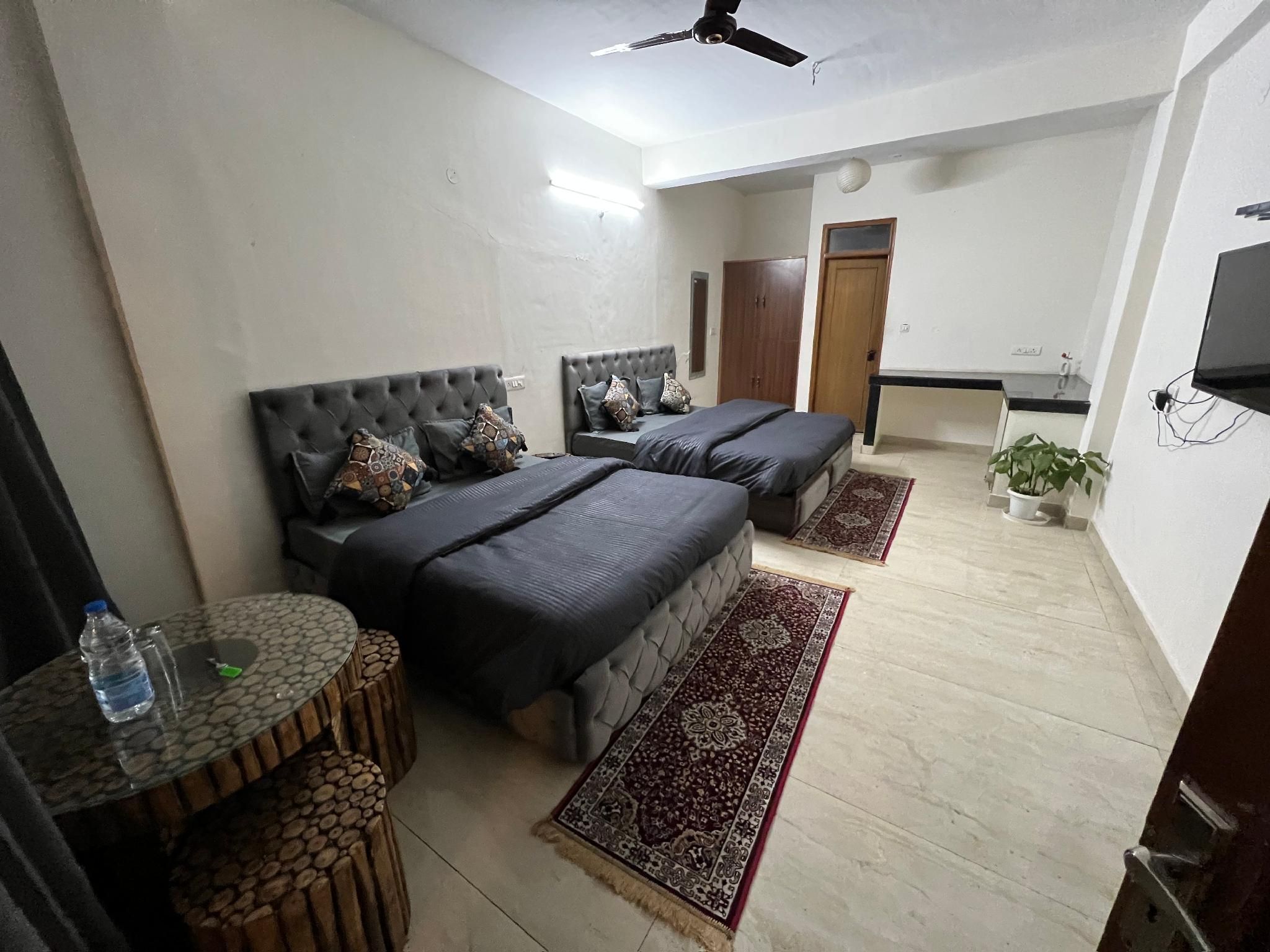 Deluxe Quadruple Room